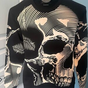 Black Crewneck Sweater with Cream Skull Graphic